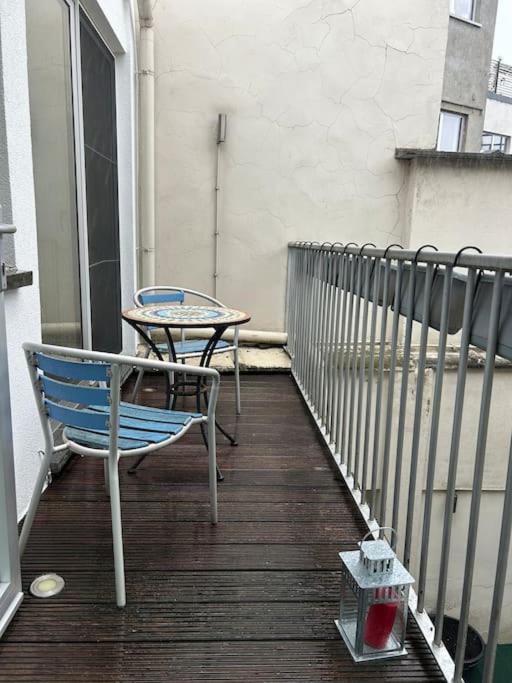 Căn hộ Down Town Spacious Duplex With Private Parking & Game *